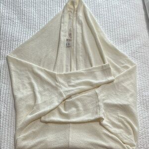 Elegant Cream Women's Shrug sweater